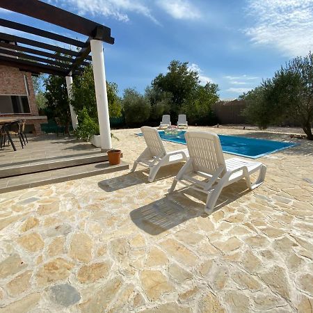 Villa Bubica- Cozy Holiday Home In Rural Area With Pool Stankovci  エクステリア 写真