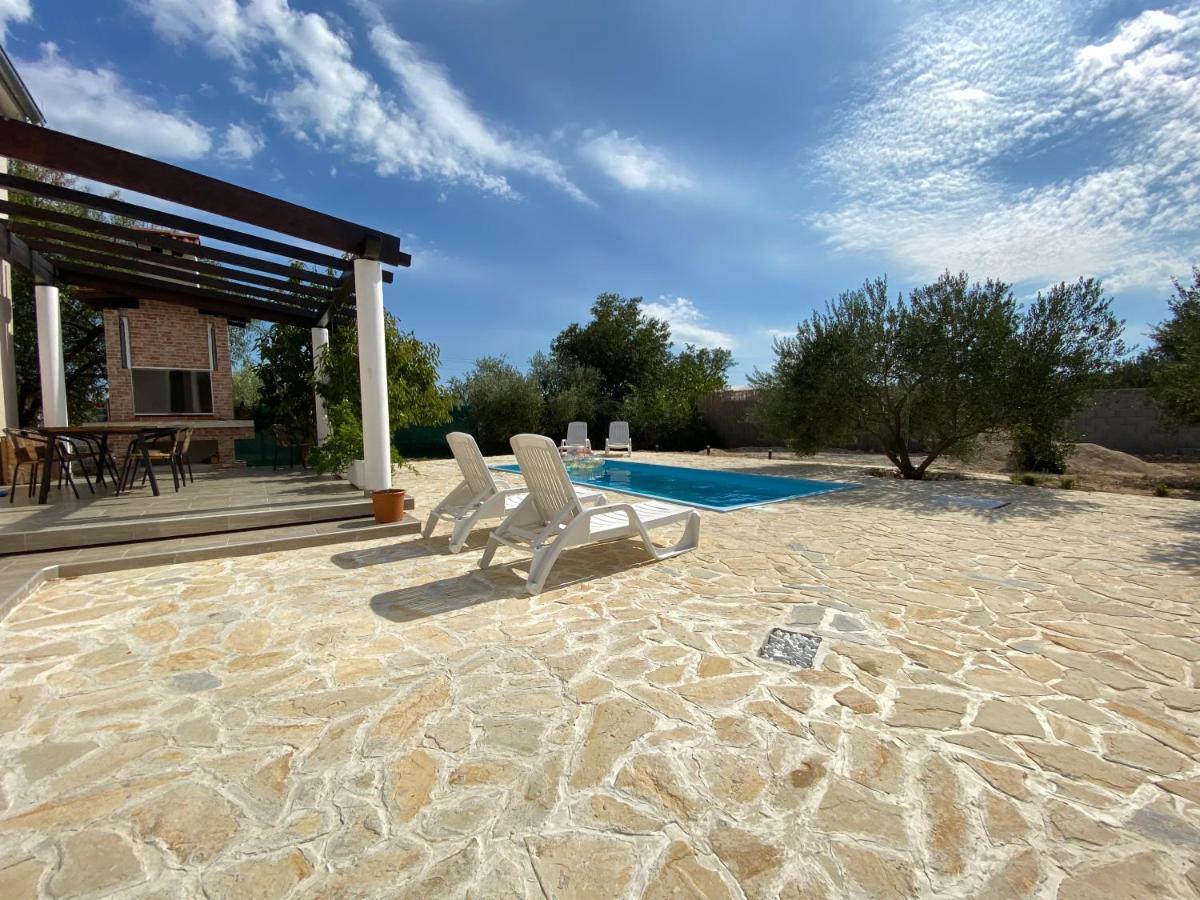Villa Bubica- Cozy Holiday Home In Rural Area With Pool Stankovci  エクステリア 写真
