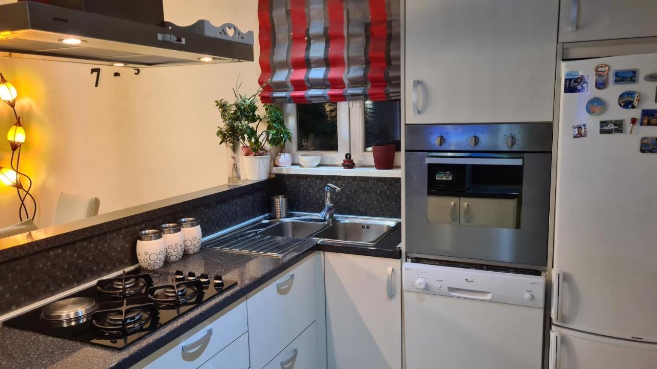 Villa Bubica- Cozy Holiday Home In Rural Area With Pool Stankovci  エクステリア 写真