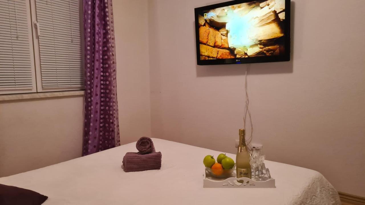 Villa Bubica- Cozy Holiday Home In Rural Area With Pool Stankovci  エクステリア 写真