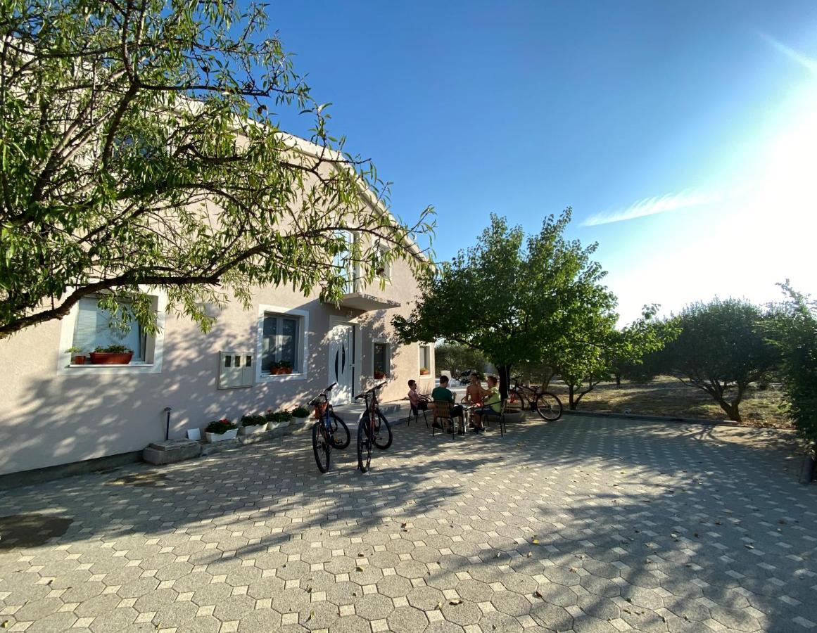 Villa Bubica- Cozy Holiday Home In Rural Area With Pool Stankovci  エクステリア 写真