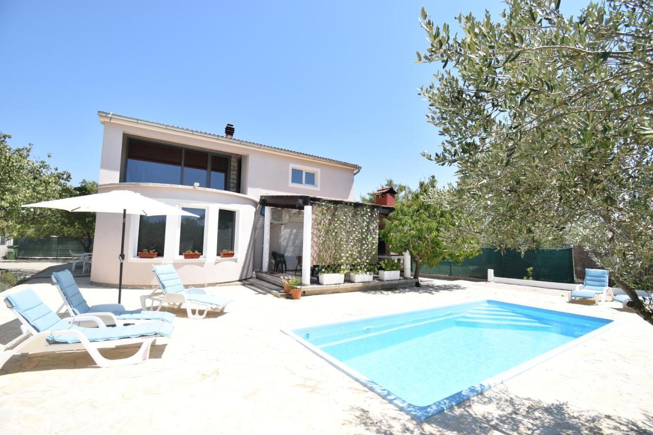 Villa Bubica- Cozy Holiday Home In Rural Area With Pool Stankovci  エクステリア 写真